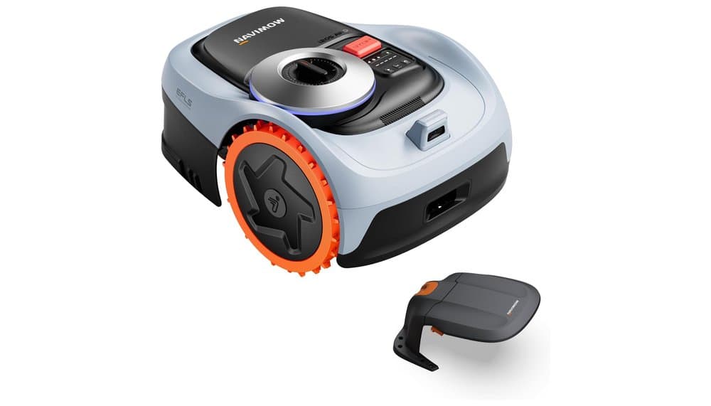Segway Navimow i205 AWD Robot Mower and Garage Test